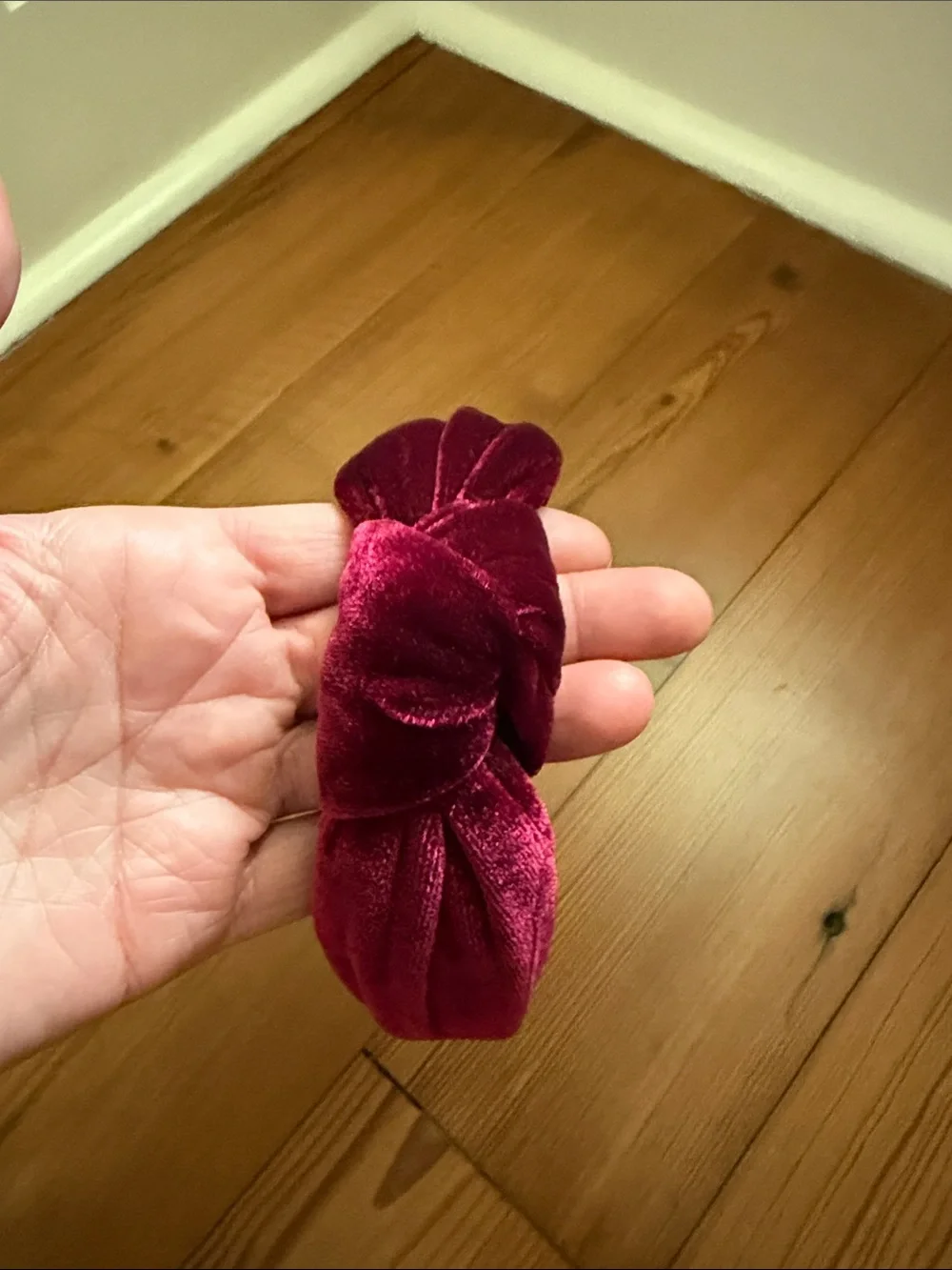 Lele Sadoughi NWOT Maroon Red Velvet Headband